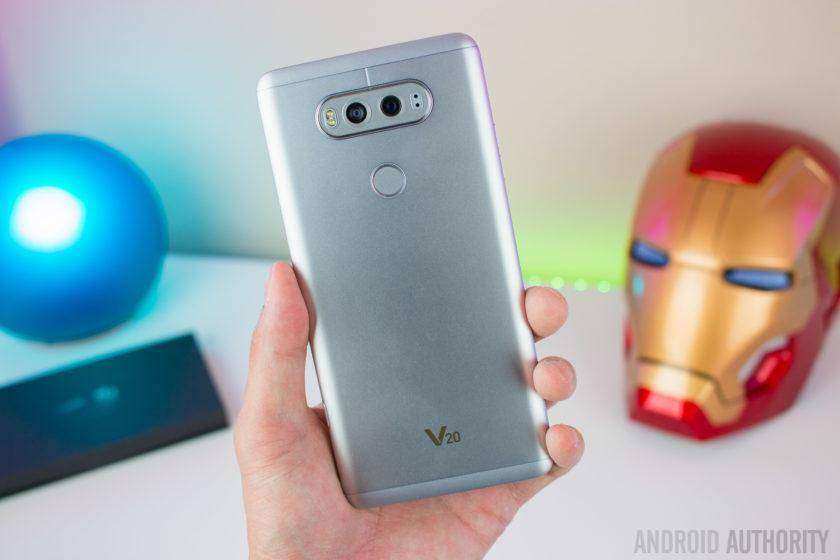T-Mobile kicks of LG V20 pre-sale with $350 worth of freebies