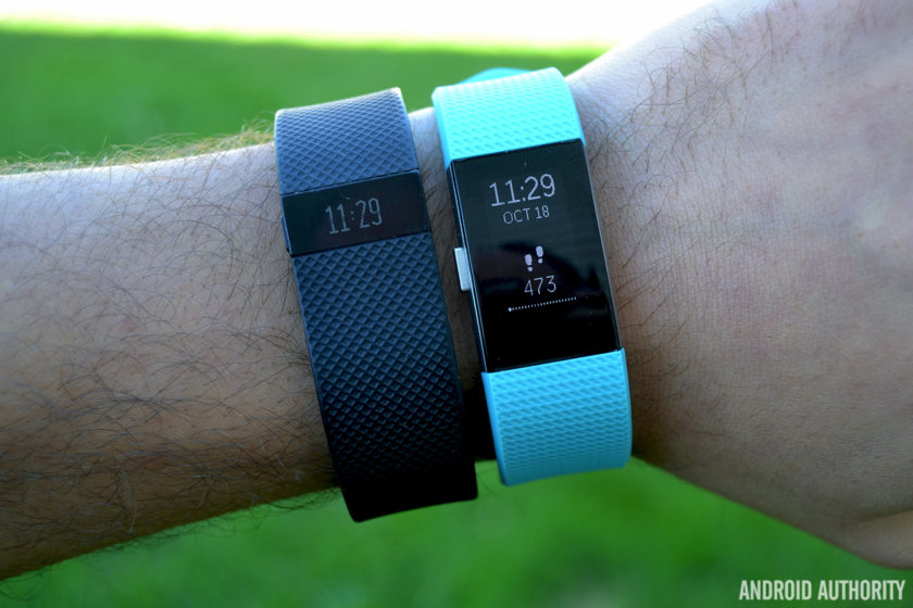 Fitbit Charge 2 vs Charge HR AA 4