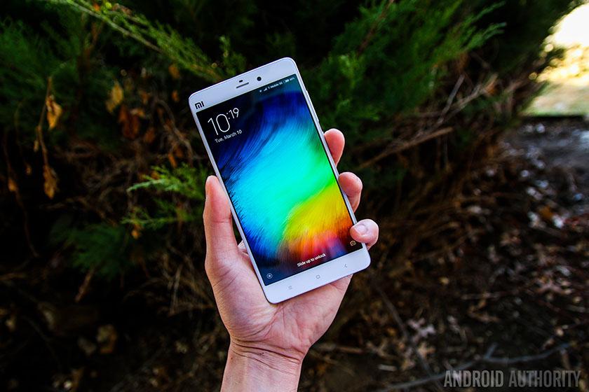 Xiaomi confirms Mi Note 2 curved display, leak hints at remaining specs
