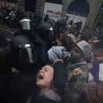 17589 Референдум в Каталонии: полиция жестко разгоняет голосующих