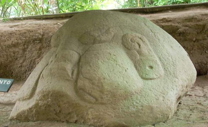 Каменные головы Гватемалы