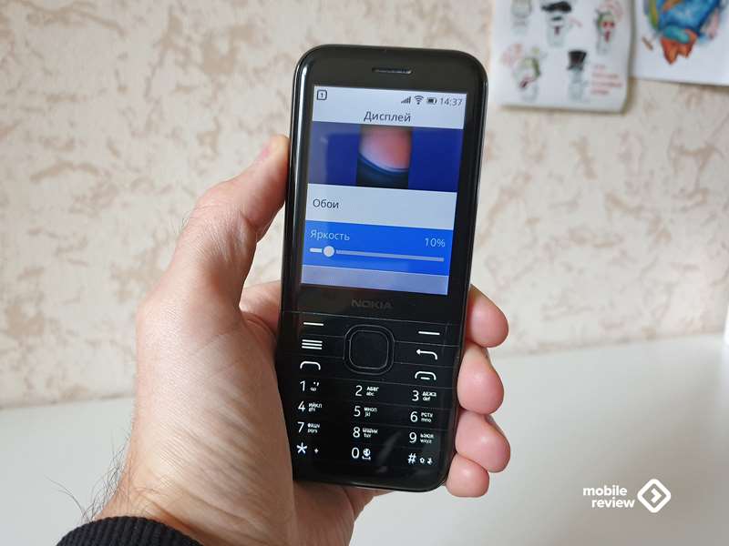 Обзор Nokia 8000 на KaiOS: ещё легендарнее!